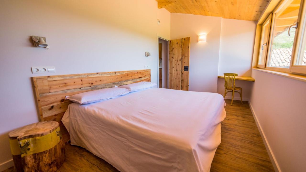 Eco-Apartaments Cal Rossa De Taus Экстерьер фото